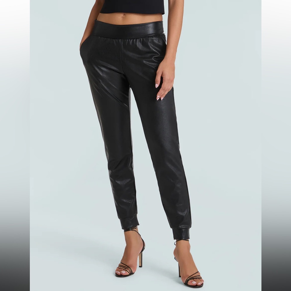 Commando Faux Leather Jogger size M
